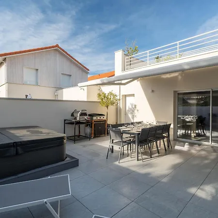 Maison Moderne 155m² - 10 Pers - 500m - Jacuzzi Optionnel - Fr-1-319-586 度假居