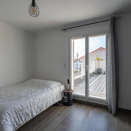 Maison Moderne 155m² - 10 Pers - 500m - Jacuzzi Optionnel - Fr-1-319-586