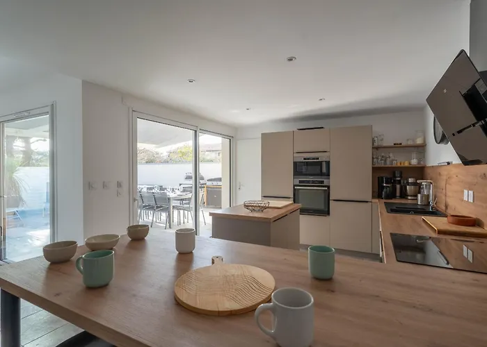 Maison Moderne 155m² - 10 Pers - 500m - Jacuzzi Optionnel - Fr-1-319-586